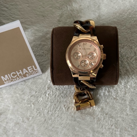 michael michael kors chain link bracelet watch - Picture 4 of 8